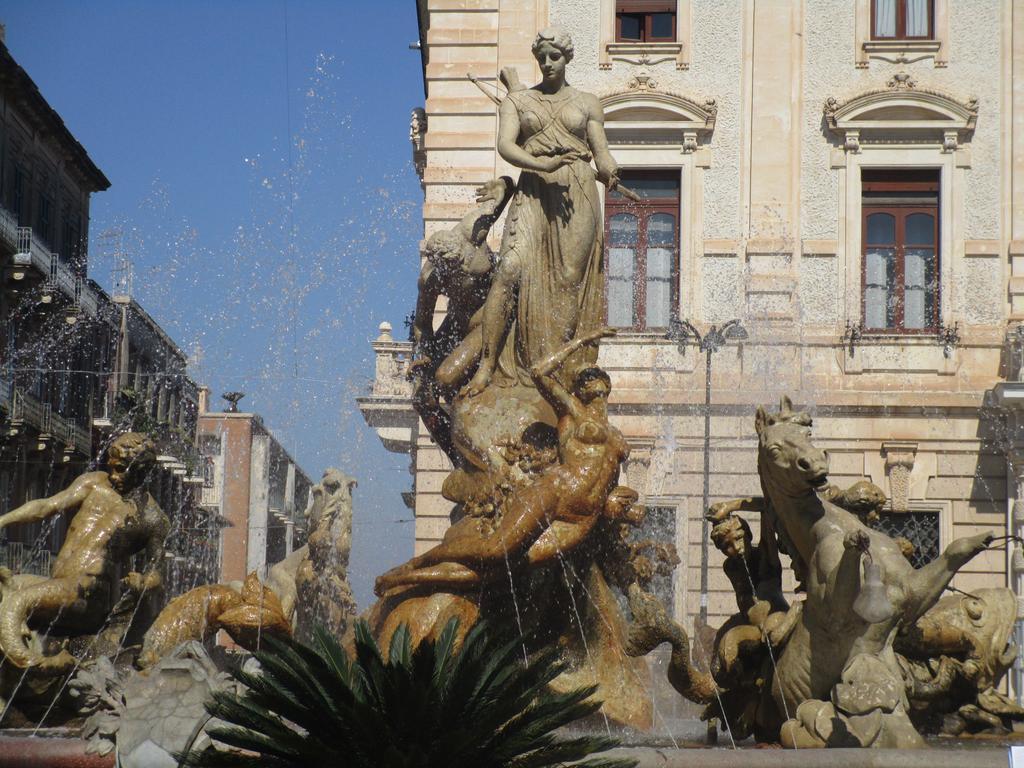 Il Volo Di Pindaro Apartamento Syracuse Exterior foto